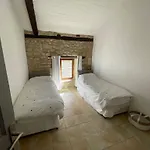 With Private Pool - Sleep 12 Villa *