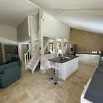 Villa With Private Pool - Sleep 12