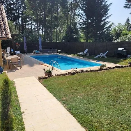 别墅 With Private Pool - Sleep 12
