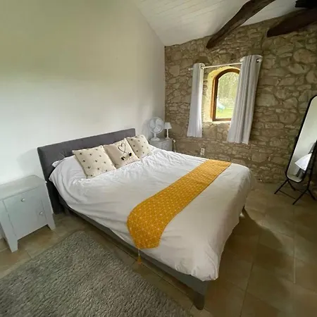 Villa With Private Pool - Sleep 12 *