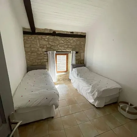With Private Pool - Sleep 12 Villa *